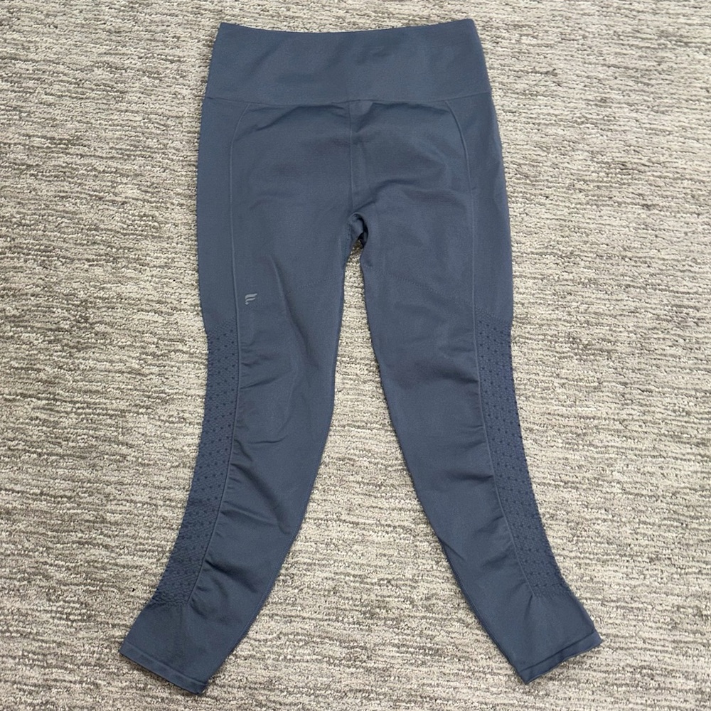 Fabletics Eco Sync High Waisted 7/8 Leggings | Medium